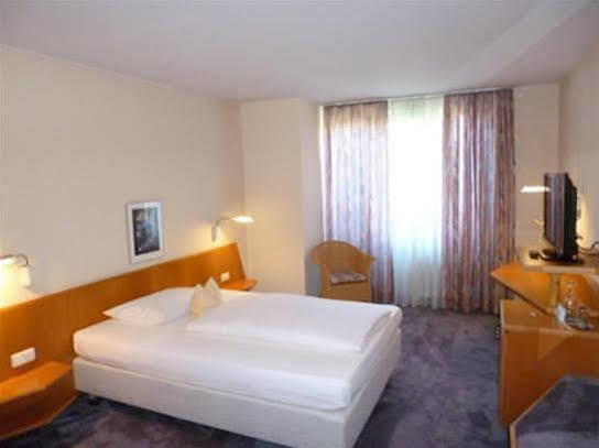 Hotel Lachner Hof Erlangen Extérieur photo