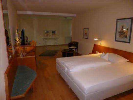 Hotel Lachner Hof Erlangen Extérieur photo
